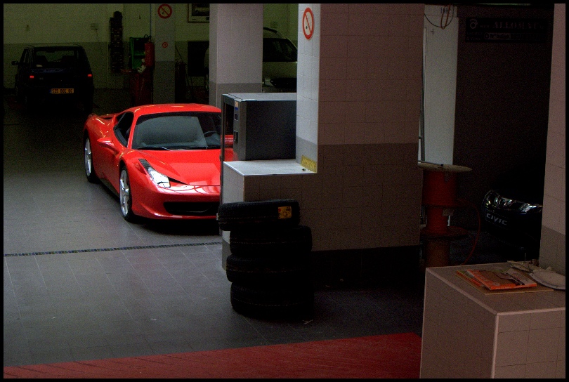 Après Panerai : Cabestan avec Ferrari ??? Monaco_GPH10001